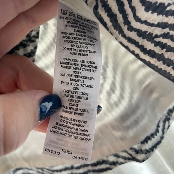 FRENCH CONNECTION Ruffle zebra tank top shirt Size US 6 - Picture 5 of 7